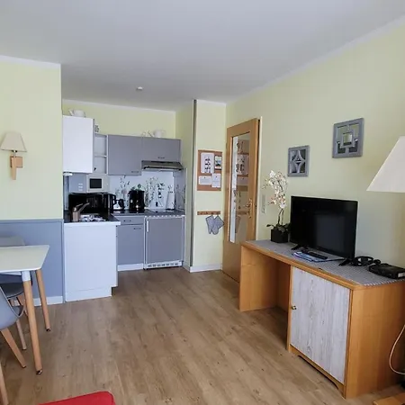 12 - Seewald Haus Huehnergott * Sellin (Rugen)