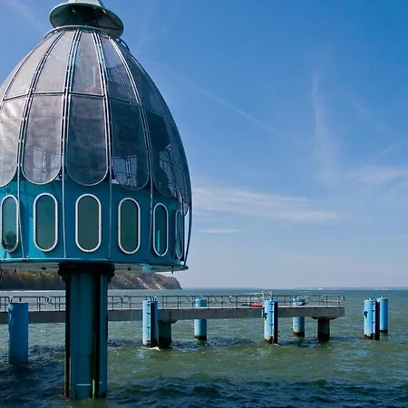 12 - Seewald Haus Huehnergott * Sellin (Rugen)