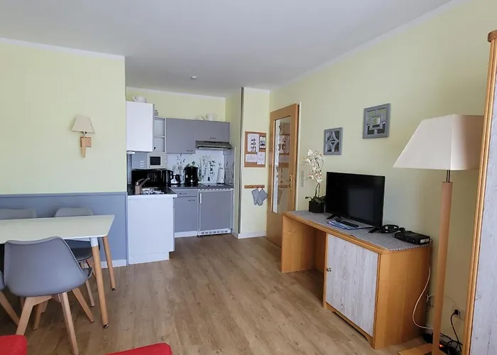 12 - Seewald Haus Huehnergott * Sellin (Rugen)